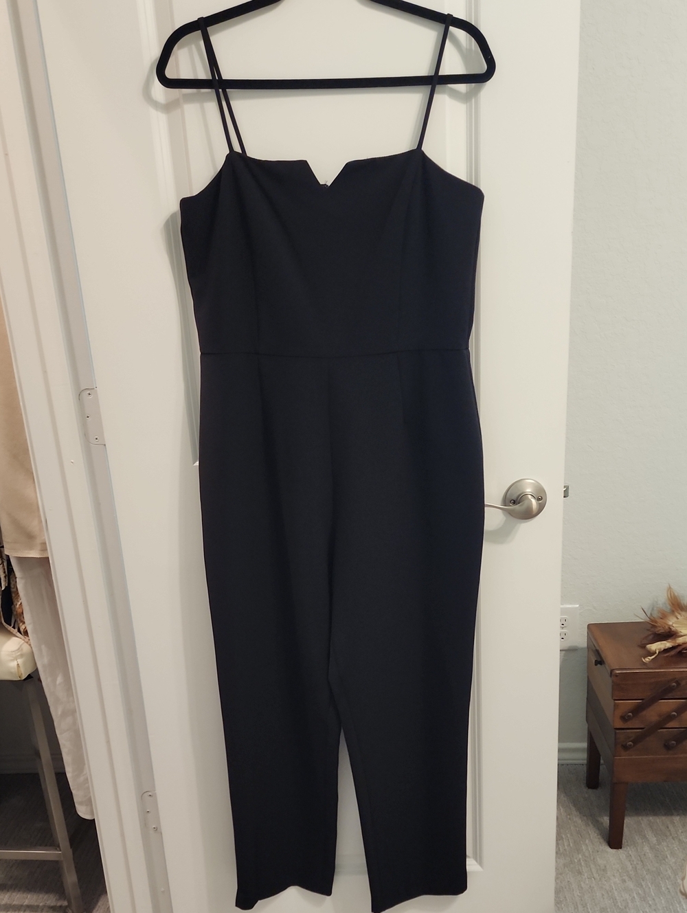 julia jordan Black Notch-Neck Spaghetti-Strap Jumpsuit 12